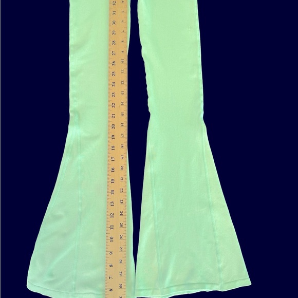 NWT Free People Free Movement Leggings - Picture 7 of 8